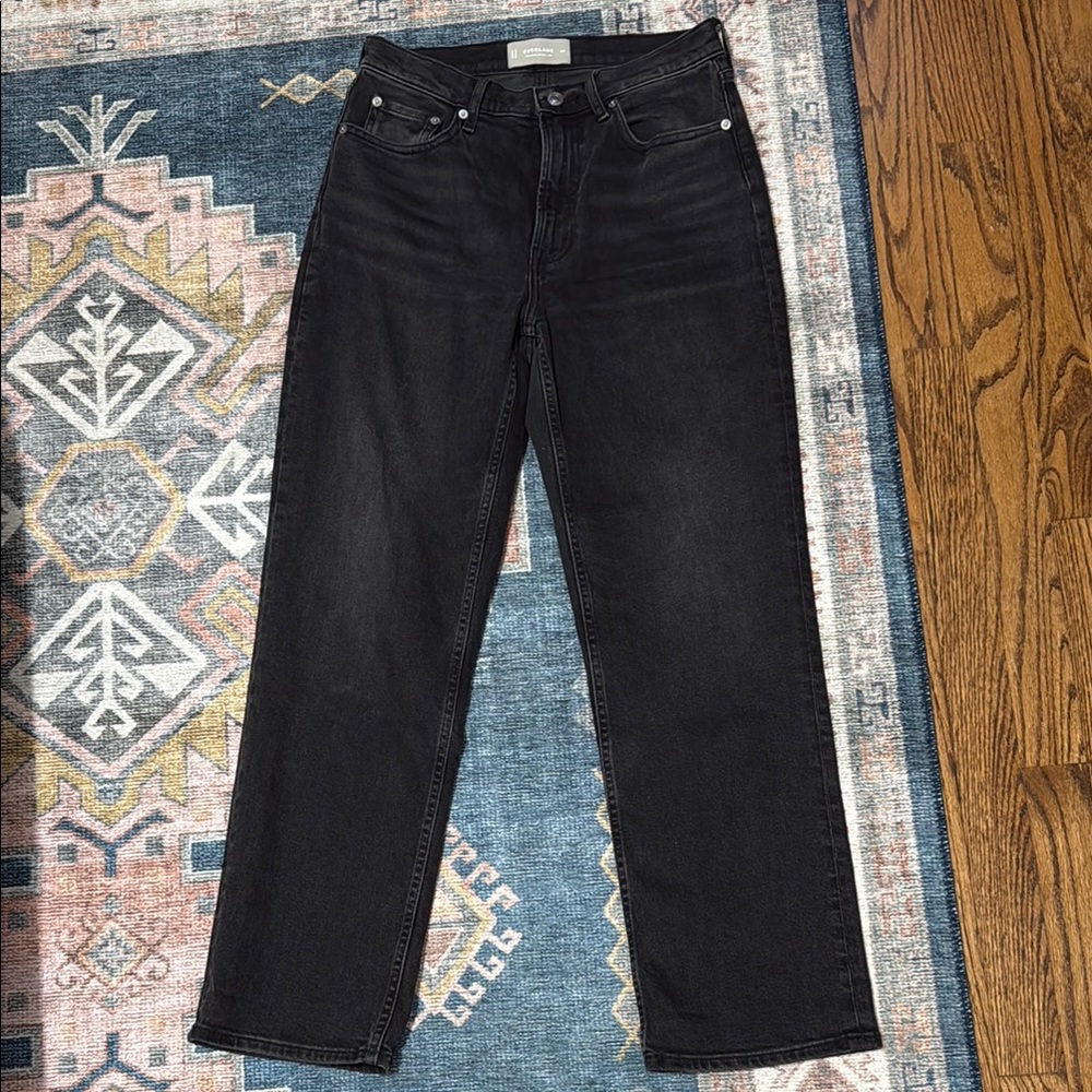 Everlane Cheeky Straight Jean in Faded Black